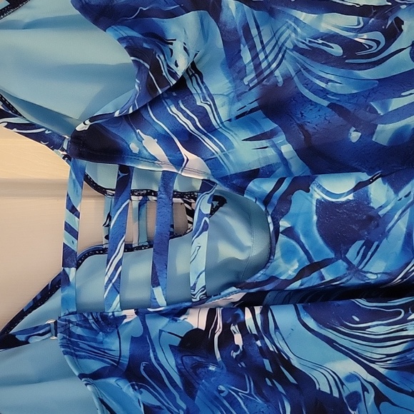 Women's bathing suit - Picture 3 of 3